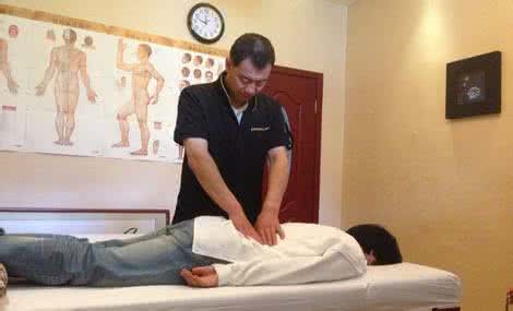 腰部按摩手法 護(hù)腰的三大穴位按摩法